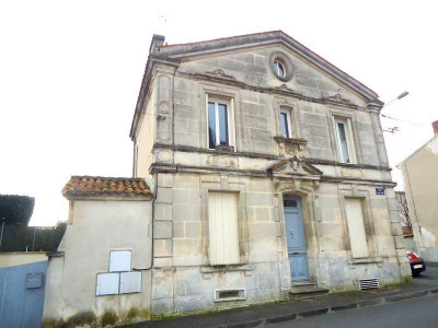 Appartement 4 pièce (s) Centre Ville de Cognac Appartement 4 pièce (s) Centre Ville de Cognac