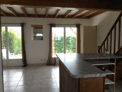 annonce immobiliere Vente Appartement Andernos-les-Bains Andernos, appartement de type T4 offrant: Séjour avec cuisine ouverte et aménagée, 3 chambres dont 1 en r ...