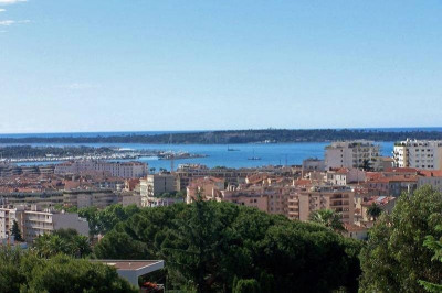 Cannes 3 pièces bourgeois vue mer Cannes Cannes 3 pièces bourgeois vue mer Cannes