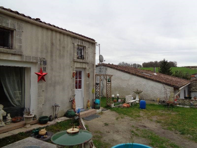 Casa 2 vani Secteur St Laurent de Cognac Casa 2 vani Secteur St Laurent de Cognac
