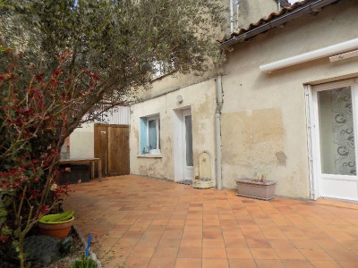 Casa antigua 6 piezas Limitrophe de Cognac Casa antigua 6 piezas Limitrophe de Cognac