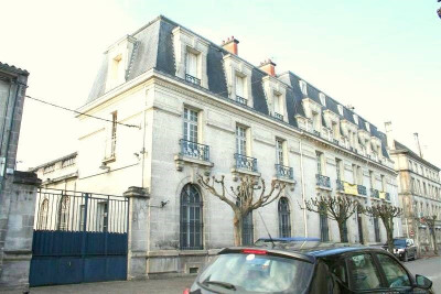 Edificio Centre Ville de Cognac Edificio Centre Ville de Cognac
