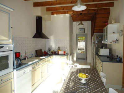Old house 5 rooms Secteur Salles d Angles Old house 5 rooms Secteur Salles d Angles