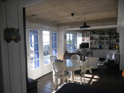 annonce immobiliere Vente de prestige Maison / villa Andernos-les-Bains Andernos front de mer, magnifique maison d'architecte en bois composée à l'étage d'un espace à vivre vue ...