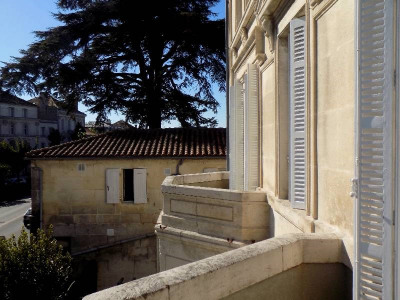 Bureau - Bureau -