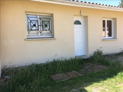annonce immobiliere Vente Maison / villa Andernos-les-Bains Andernos, quartier calme, maison récente de plain pied, offrant une entrée, un séjour traversant avec cui ...