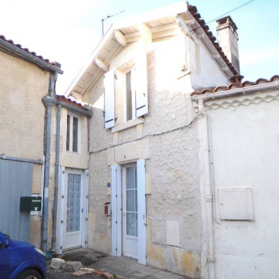 Casa 2 piezas Limitrophe de Cognac Casa 2 piezas Limitrophe de Cognac