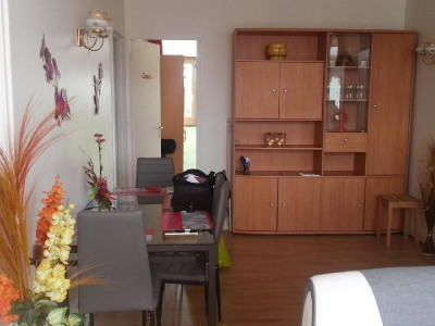 annonce immobiliere Location Appartement Évry RESTE 2 CHAMBRES A 390 euros LA CHAMBRE
Une chambre est occupée par un étudiant de l'INT, l'autre par u ...