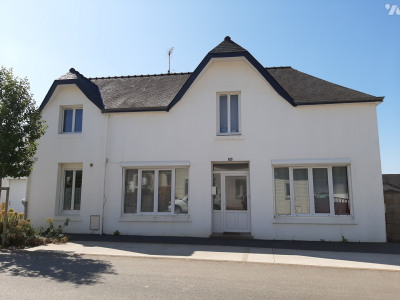 Vente maison 9 pièces Guiscriff maison F9 T9 9 pièces 198 m² 136000