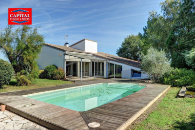 Maison d'architecte avec piscine proche St André de Cubzac Saint Andre de Cubzac Maison d'architecte avec piscine proche St André de Cubzac Saint Andre de Cubzac
