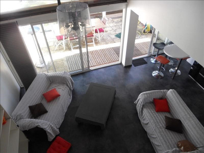 annonce immobiliere Vente Maison / villa Andernos-les-Bains Andernos, quartier très calme et proche piste cyclable, maison de ville entièrement rénovée, composée d'u ...
