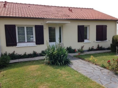 Pavillon mitoyen d'un cote plain pied Neufchatel en Bray Pavillon mitoyen d'un cote plain pied Neufchatel en Bray