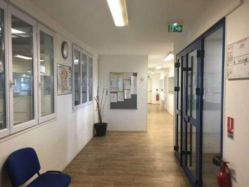 Verhuren
 - Bedrijfsruimte - 2000 m2 - Villeneuve le Roi - Photo 