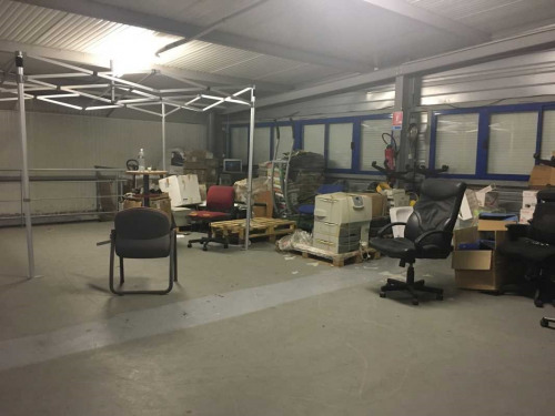 Verhuren
 - Bedrijfsruimte - 2000 m2 - Villeneuve le Roi - Photo 