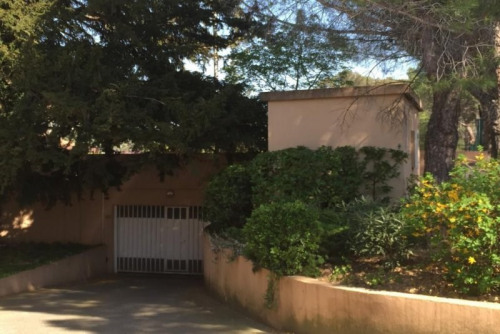 Revenda - Estacionamento - Nîmes - Photo 