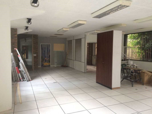 Rental - Office - 190 m2 - L'Hay les Roses - Photo 