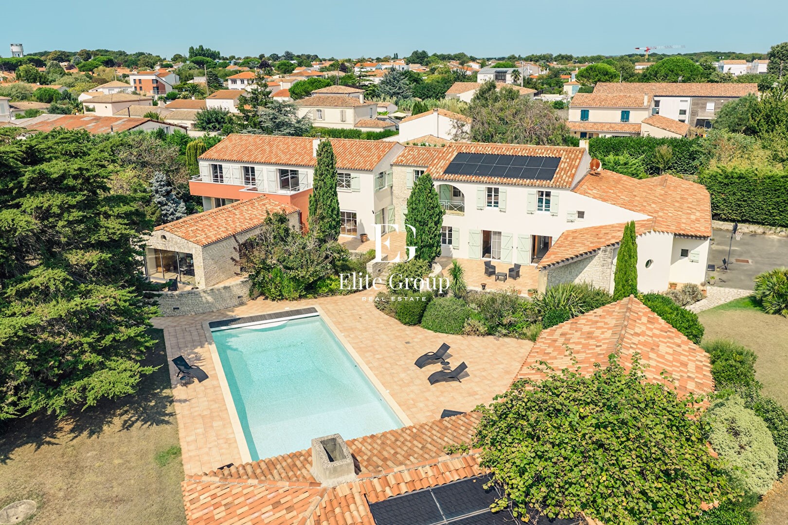 Luxury house for sale in Fouras