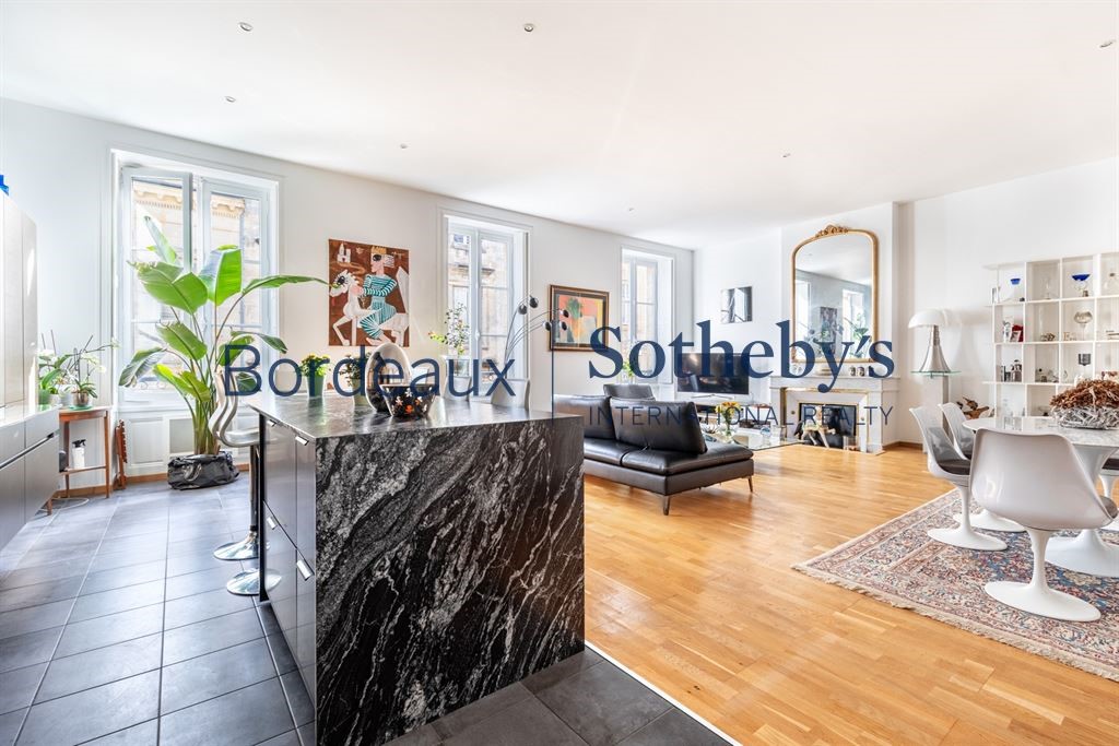 Appartement de luxe à vendre dans le quartier Hôtel de Ville-Quinconce-Saint Seurin-Fondaudège