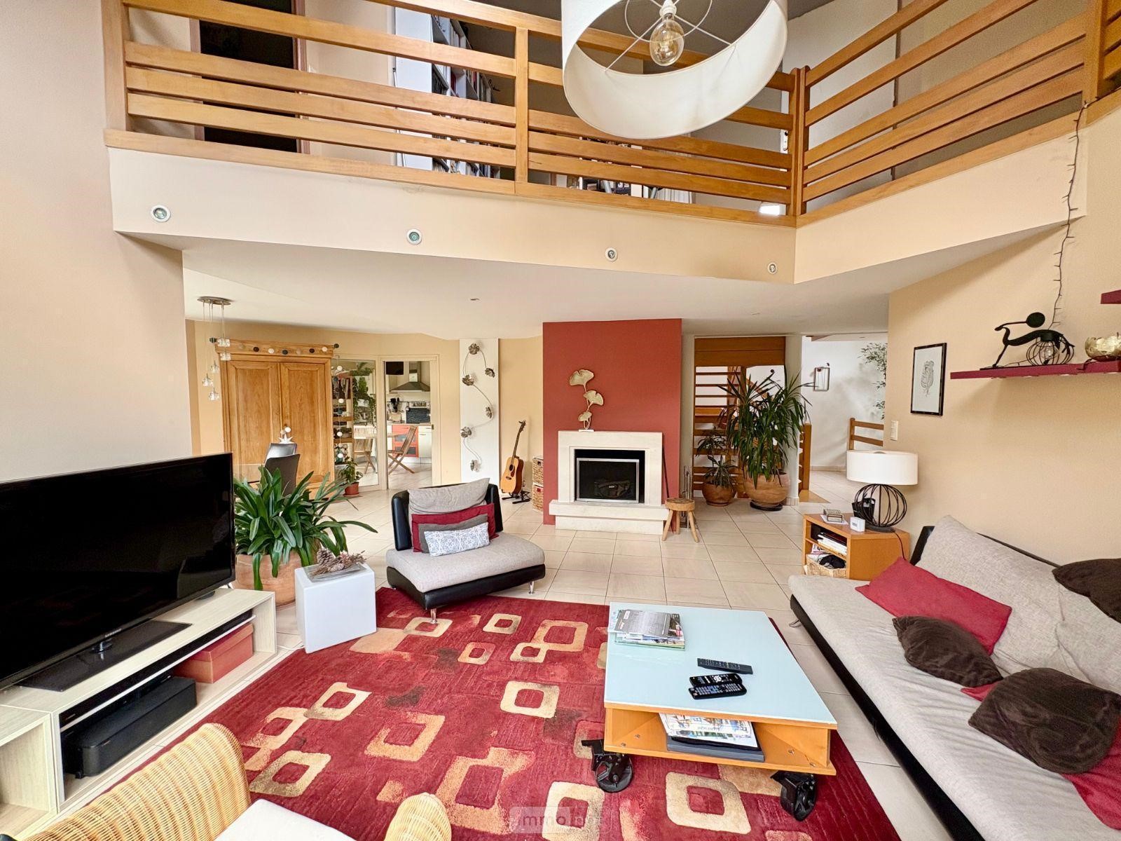 Luxury house for sale in Bruz