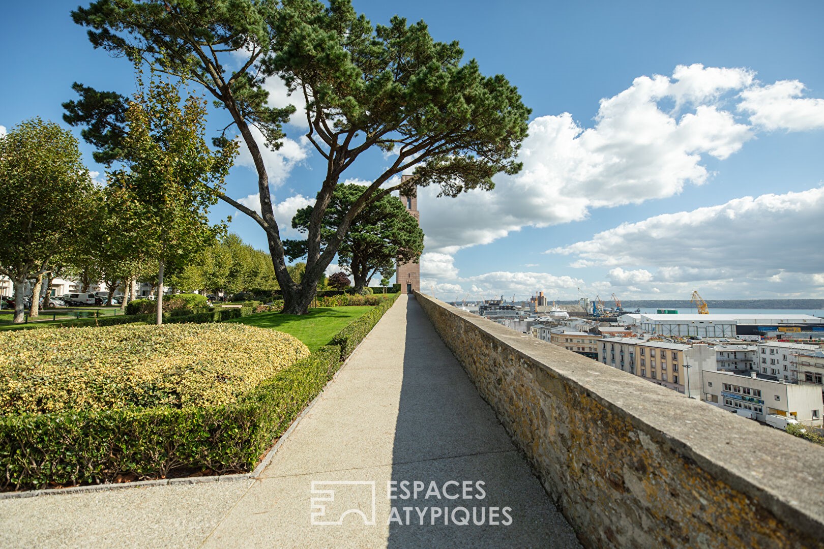 Maison de luxe à vendre dans le quartier Centre