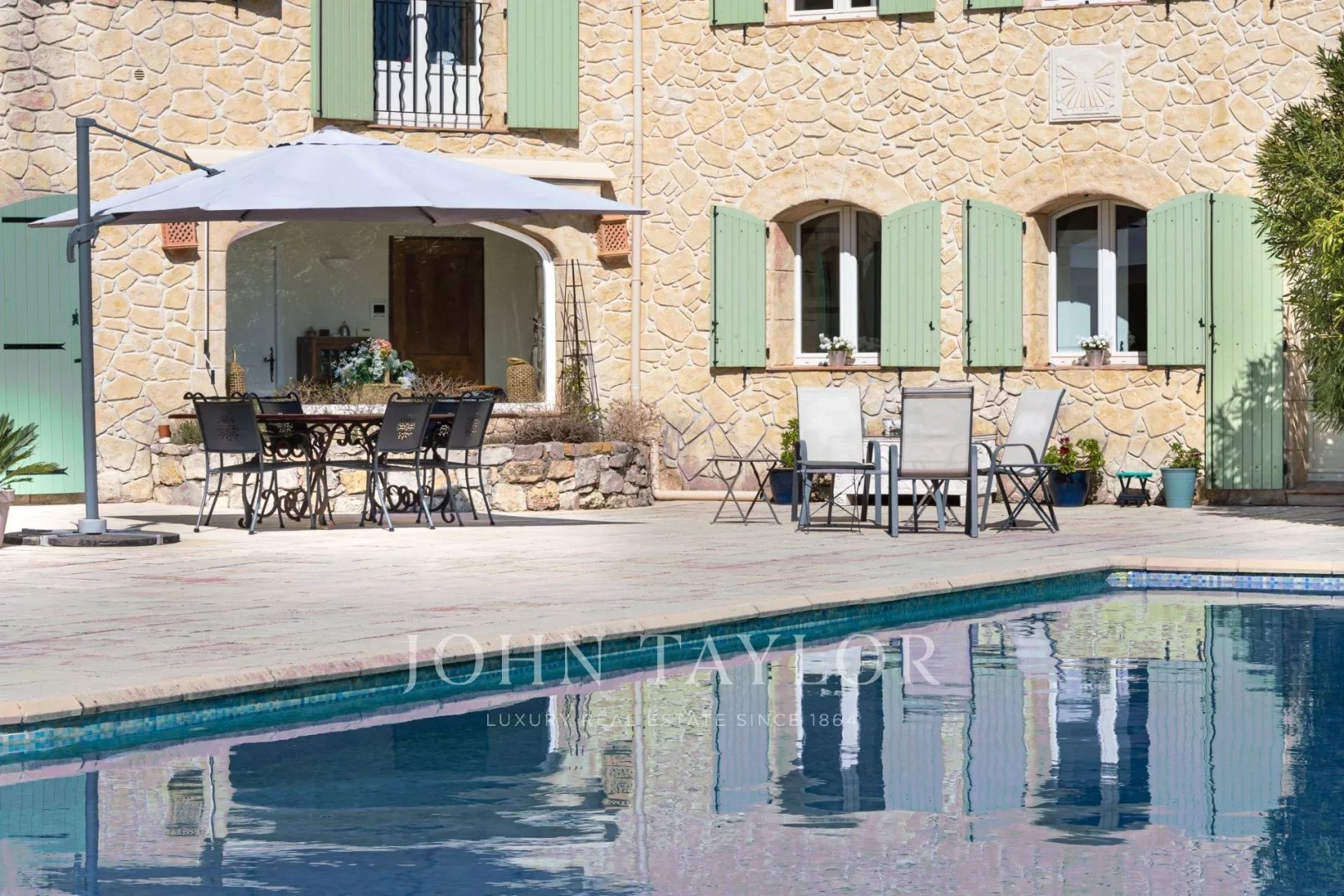 Maison de luxe à vendre dans le quartier Grand'Piece-Les Plaines