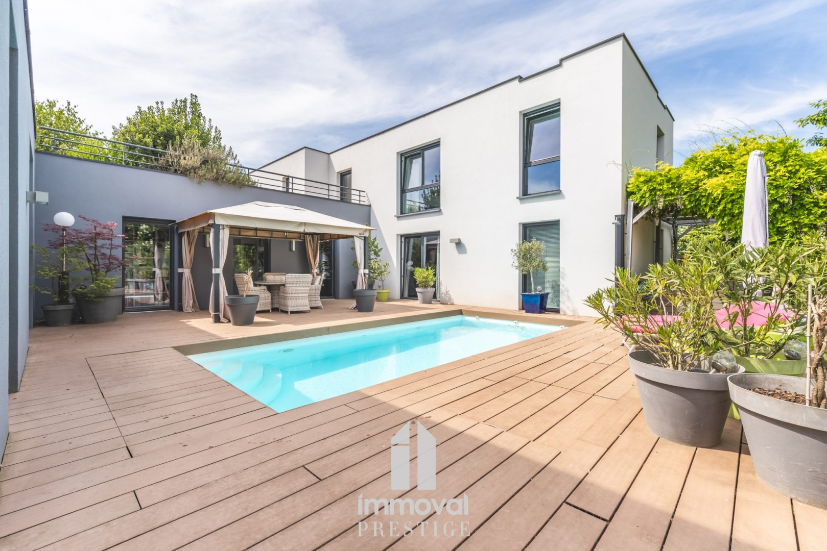 Hedendaagse woning te koop in Robertsau Centre