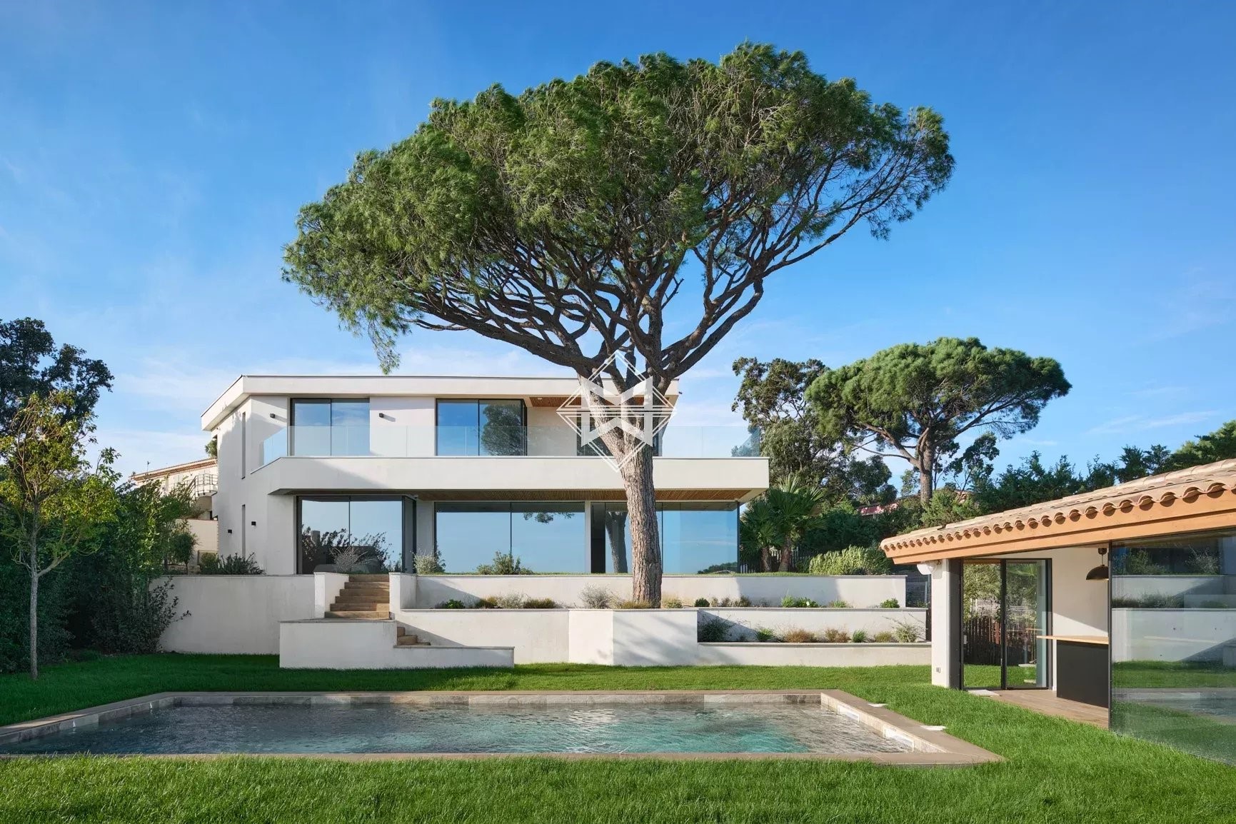 Luxus-villa zu verkaufen Nartelle-Noyer-Bellevue-bd des Sardinaux
