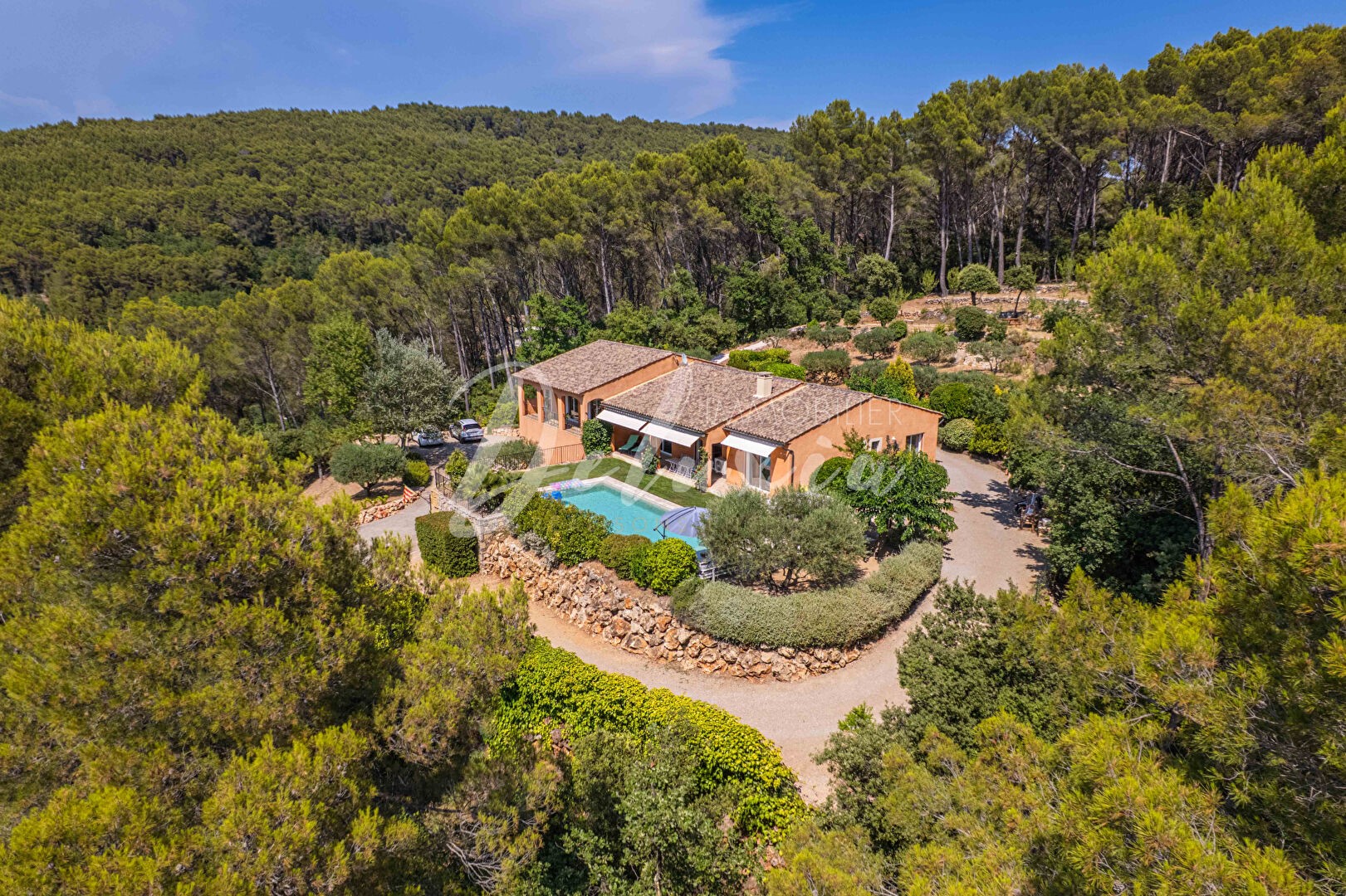 Luxury villa for sale in the district Les Selves-Le Seiran