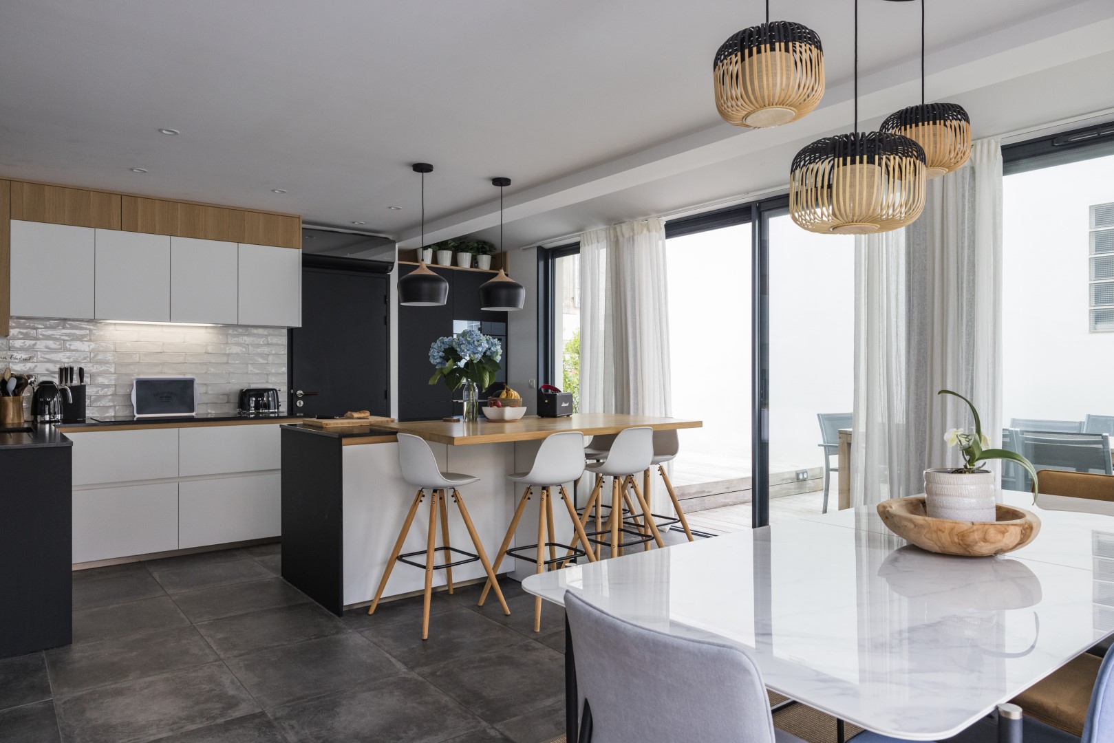 Contemporary house for sale in the district République-Beau Rivage