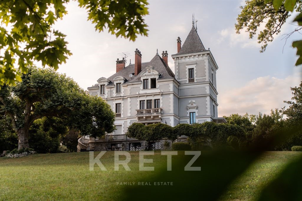 Maison de maître à vendre dans le quartier Chantemerle-Saint Pol