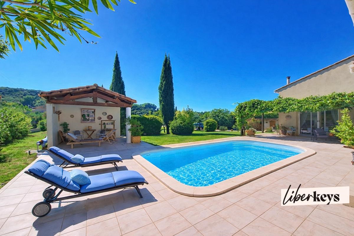 Luxury villa for sale in the district Étang de l'Olivier-Domaine de Sulauze