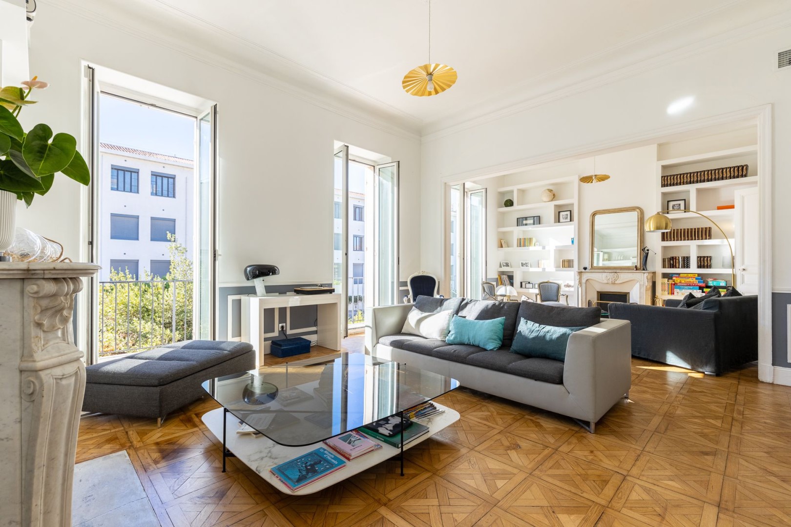 Luxury apartment for sale in the district Périer