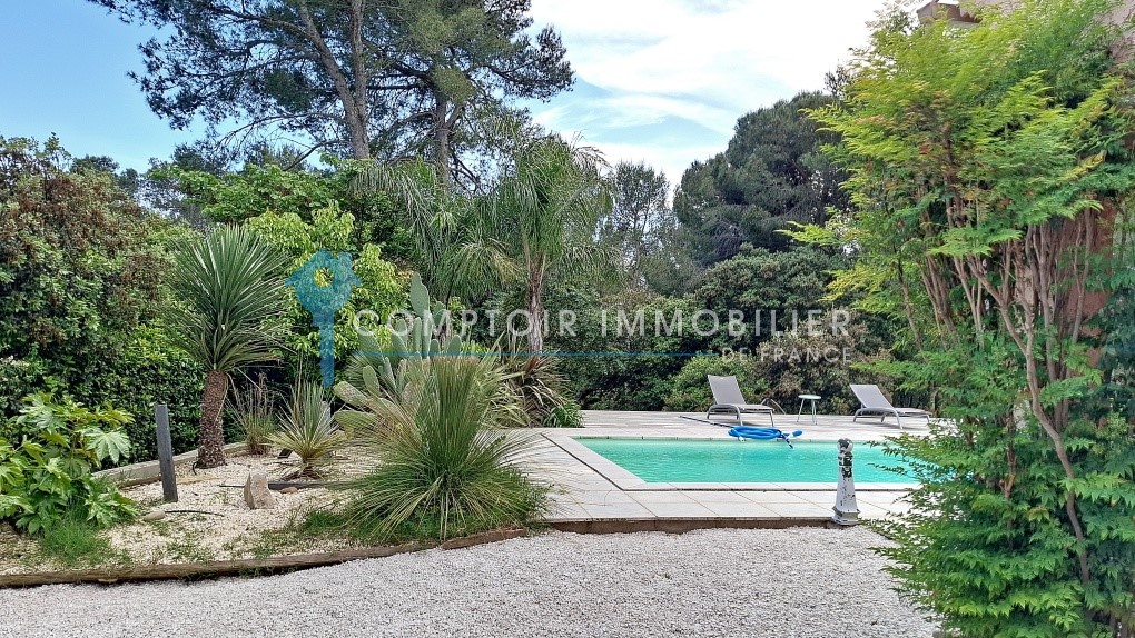 Luxury house for sale in Nages-et-Solorgues