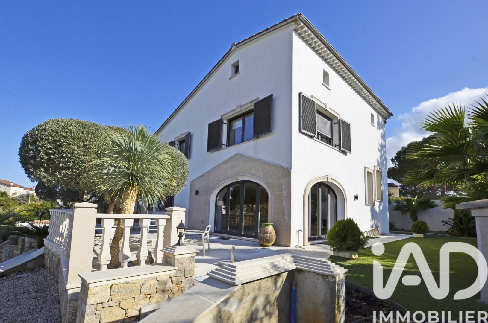 Maison d'architecte à vendre dans le quartier Le Grand Duc-Minelle