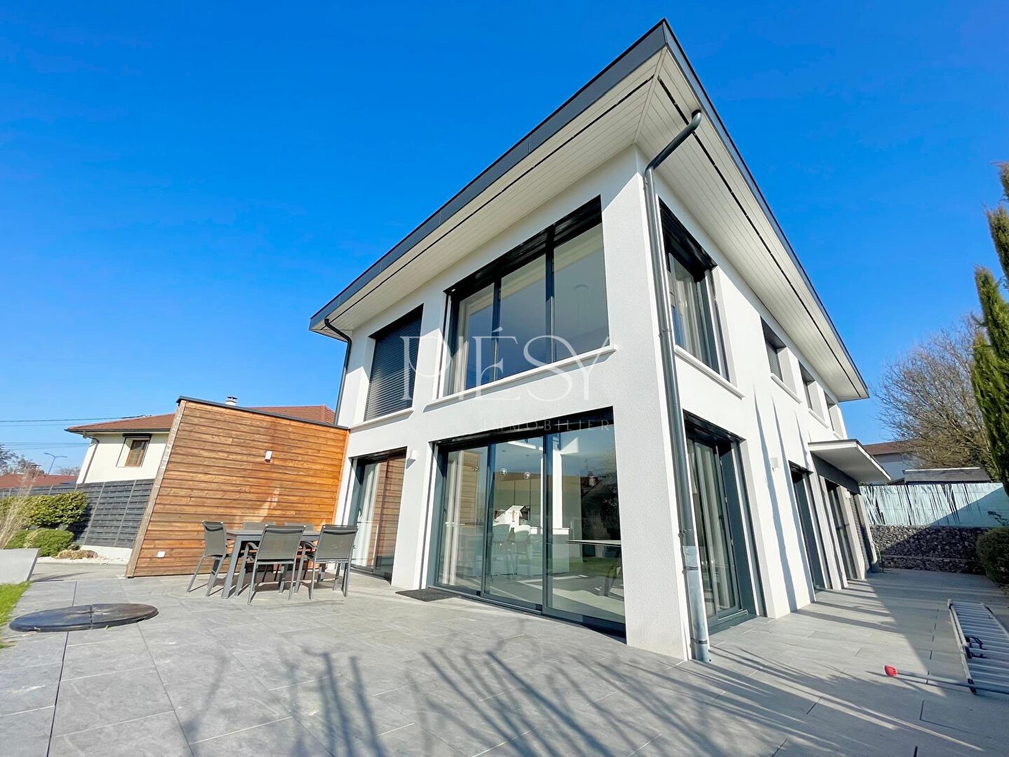 Maison de luxe à louer dans le quartier Sud Ouest