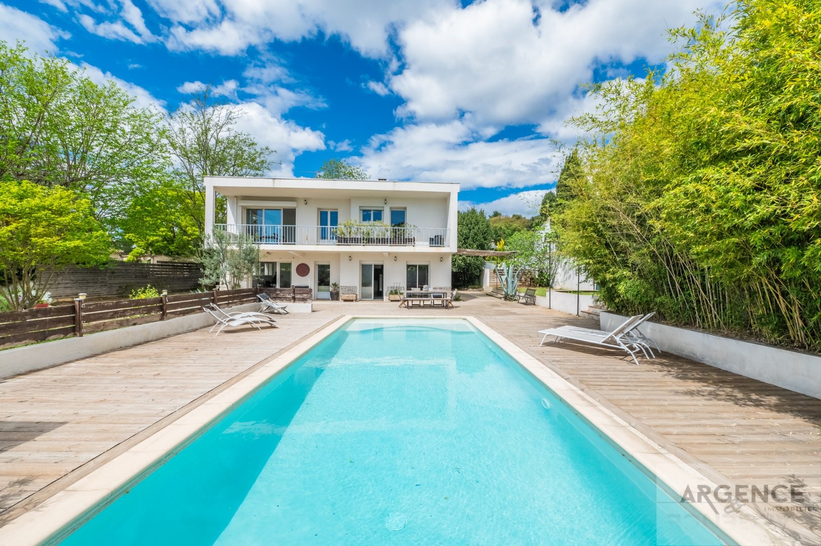 Villa de luxe à vendre dans le quartier Sablas-Mendrous O-Languedoc O