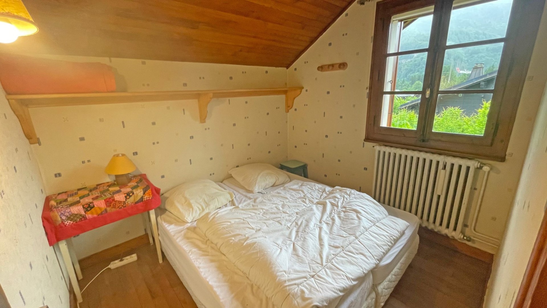 Chalet familial 8 pièces - Proche centre village - Fort potentiel - Sous-sol complet à Samoëns (74330) — 11
