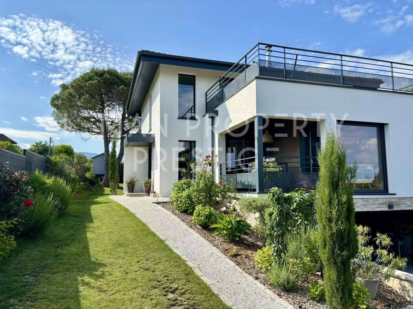 Luxury villa for sale in Anthy-sur-Léman