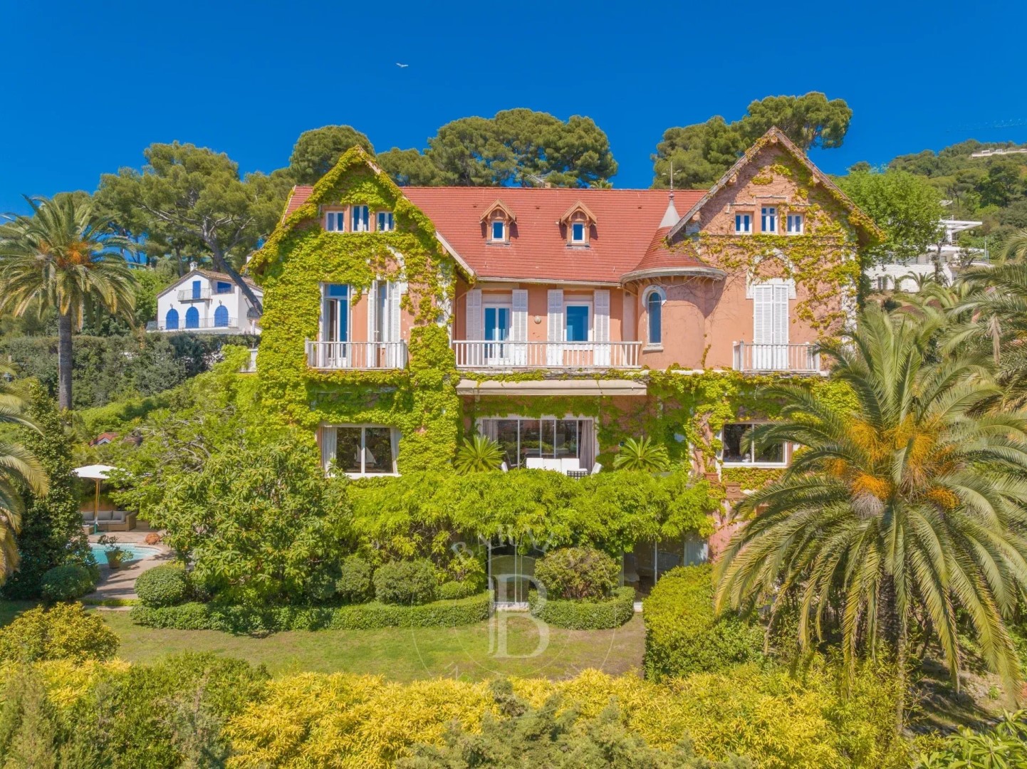 Maison de luxe à vendre dans le quartier Terrefial