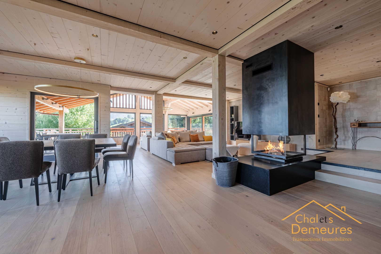 Luxury house for sale in Combloux