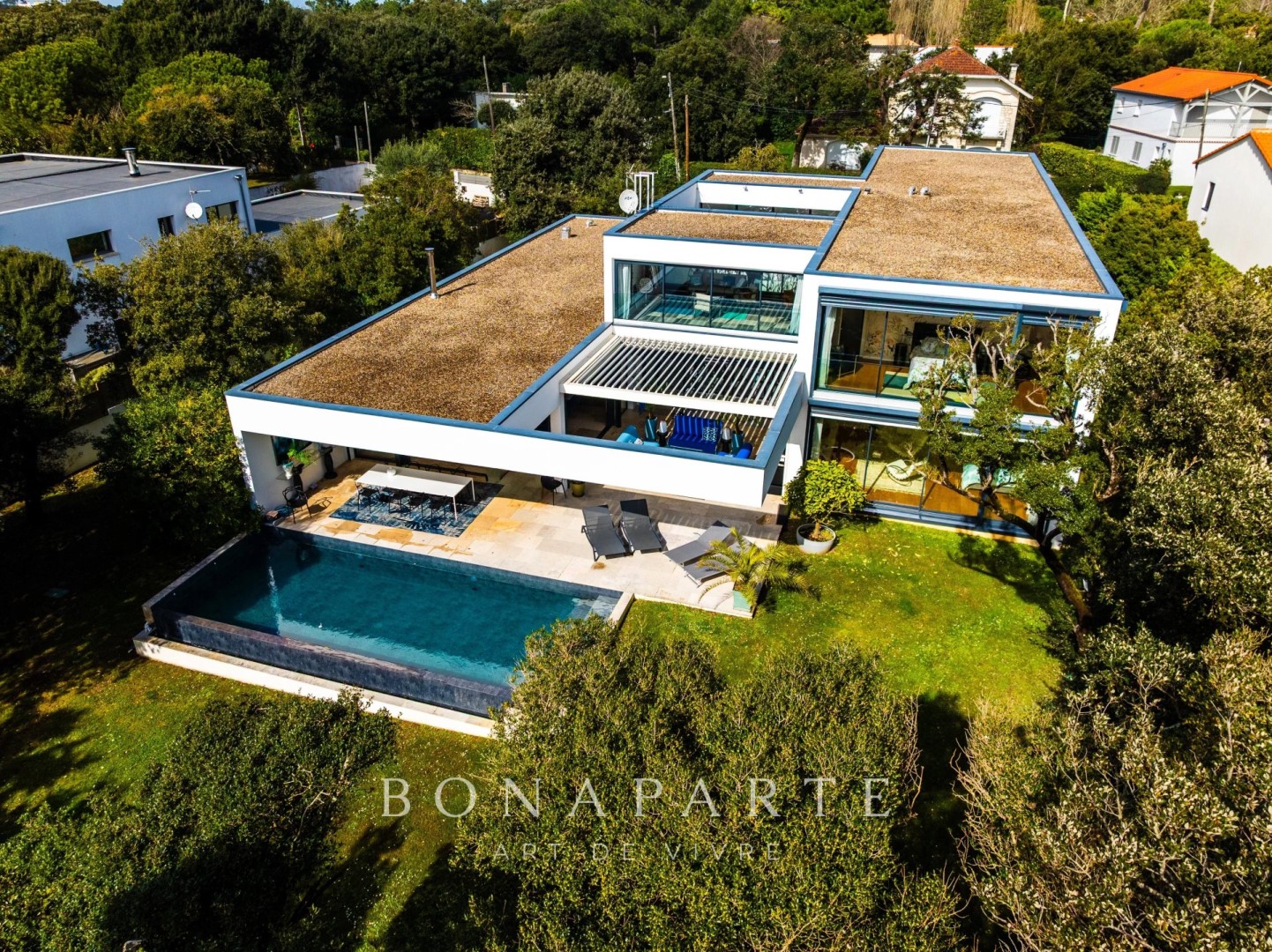 Maison de luxe à vendre dans le quartier Le Fief-La Garenne