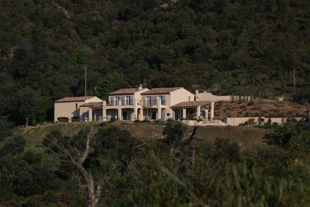 Villa Carrera est une luxueuse maison de vacances au milieu de la nature tout en étant pas loin d...