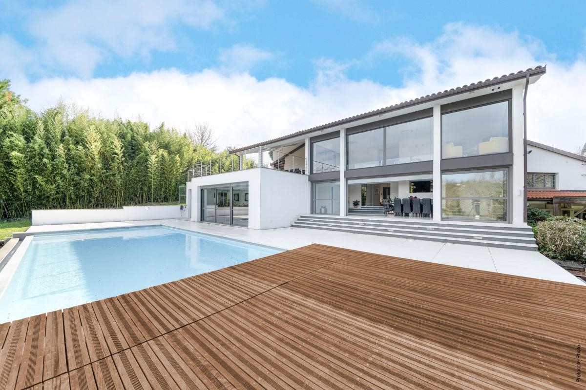 Luxury house for sale in Vieille-Toulouse