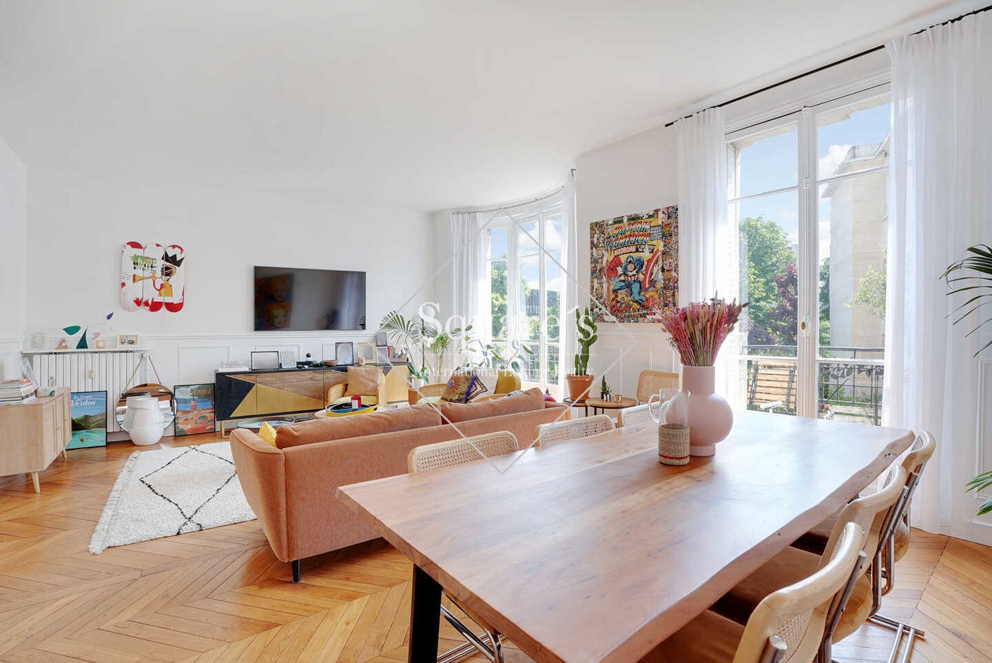 Luxury apartment for sale in the district Saint James-Général Koenig