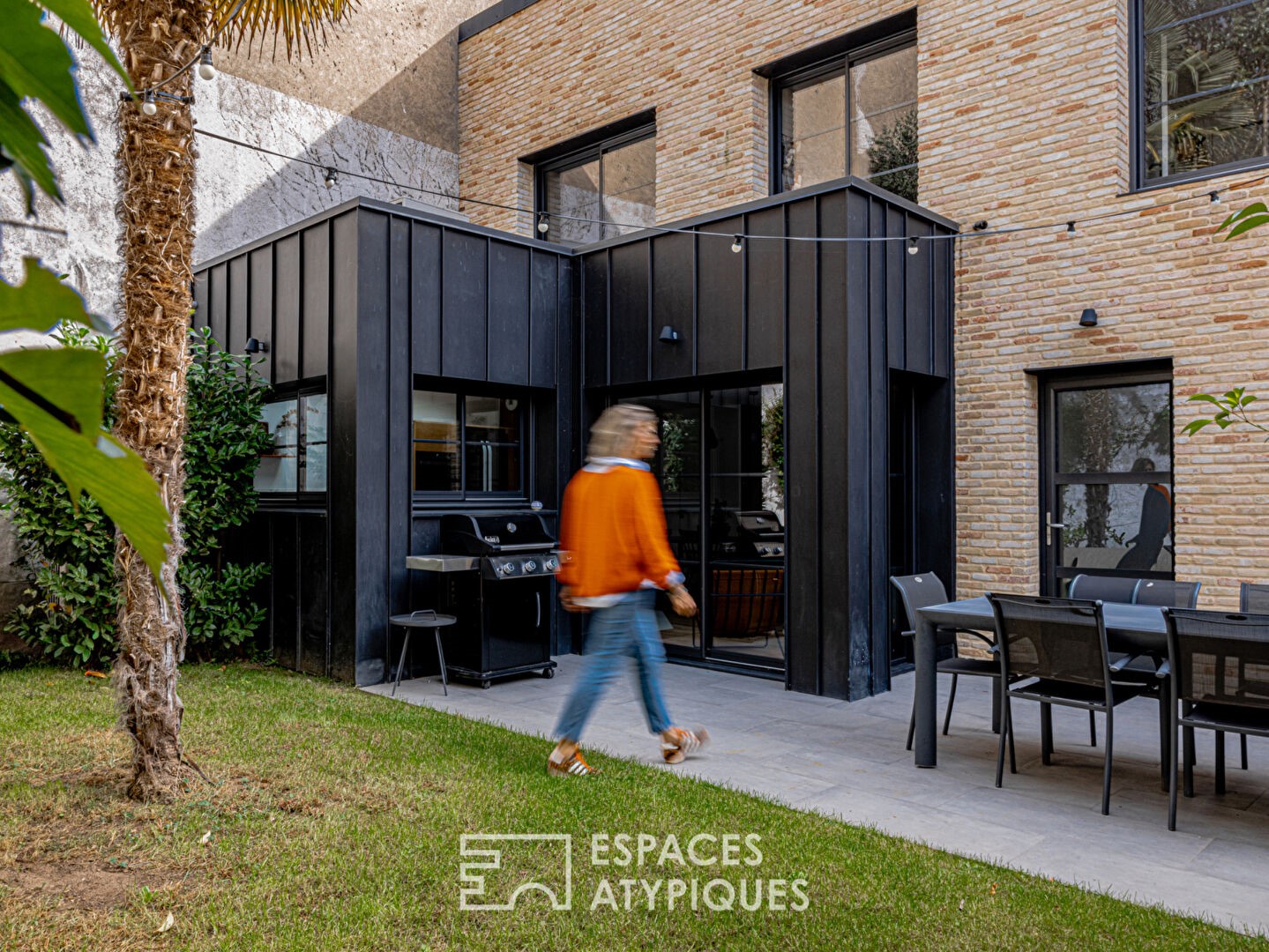 Luxury house for sale in the district Martroi-Cathédrale