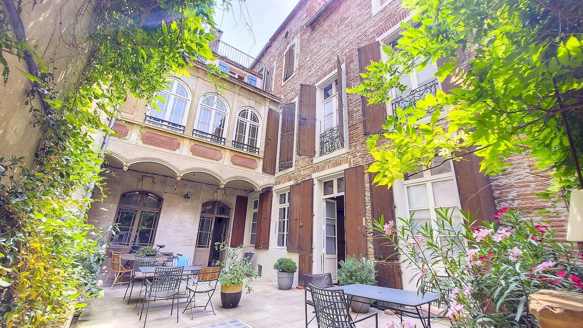 Private mansion for sale in Perpignan