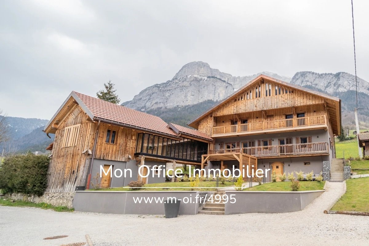 Luxe chalet te koop in Le Petit-Bornand-les-Glières