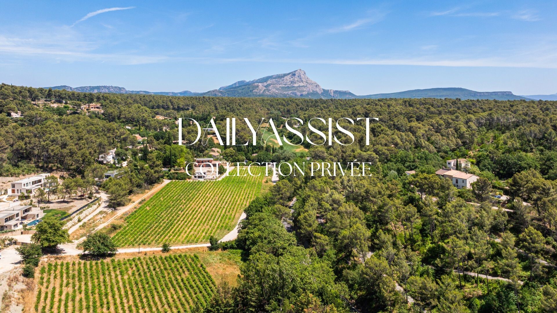 Luxury villa for sale in Saint-Marc-Jaumegarde