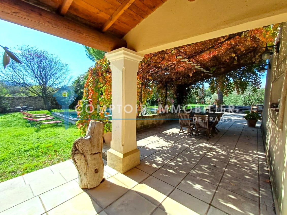 Provençaals buitenhuis te koop in Boulbon