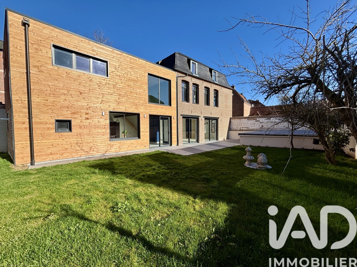 Casa cittadina in vendita Prefecture